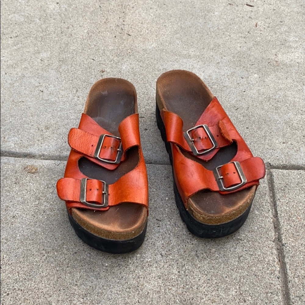 Sixtyseven platform slides